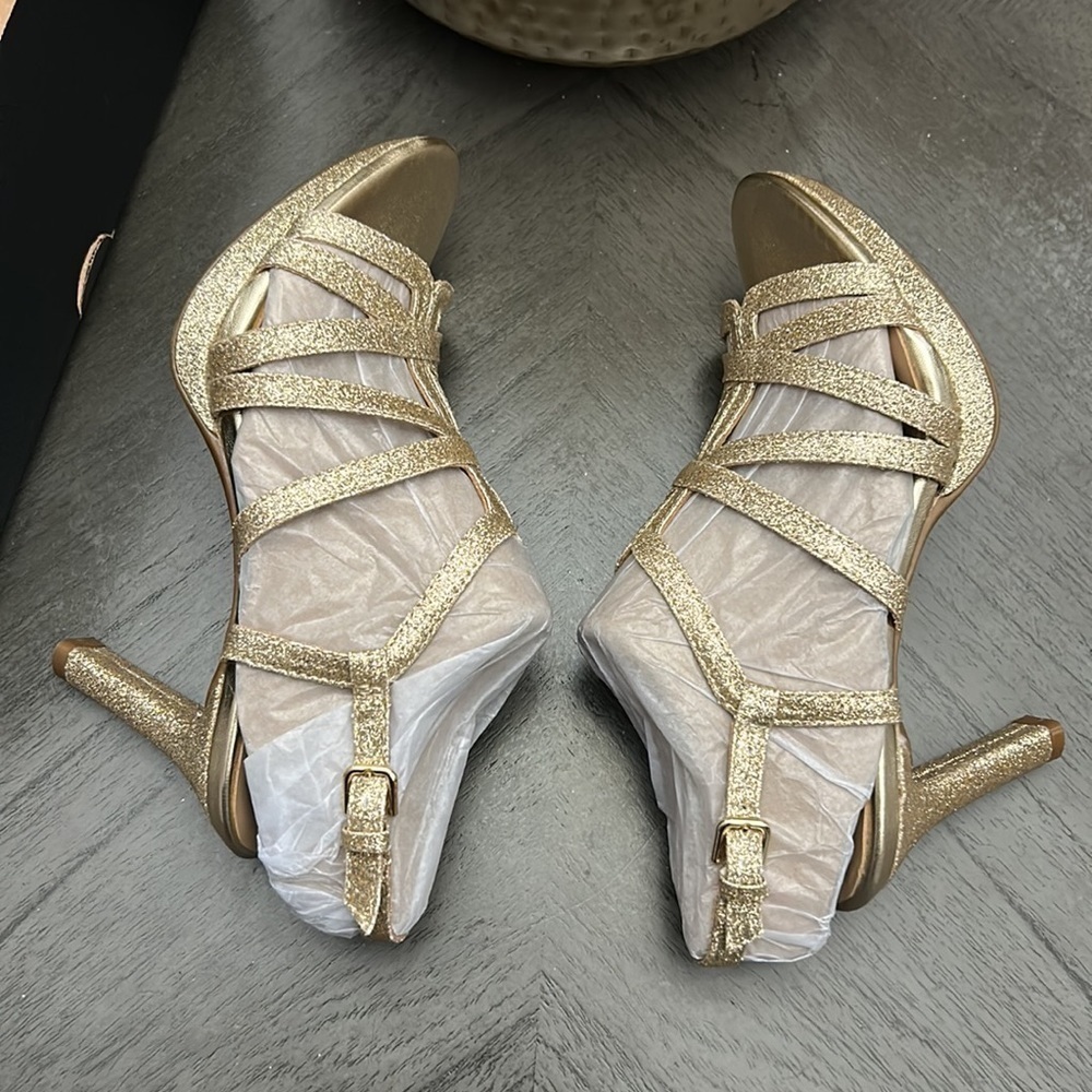 NATURALIZER BAYLOR DRESS SANDAL - Picture 8 of 12